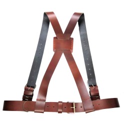 Porta estandarte de cuero con tirantes y alcayata de pincho 253