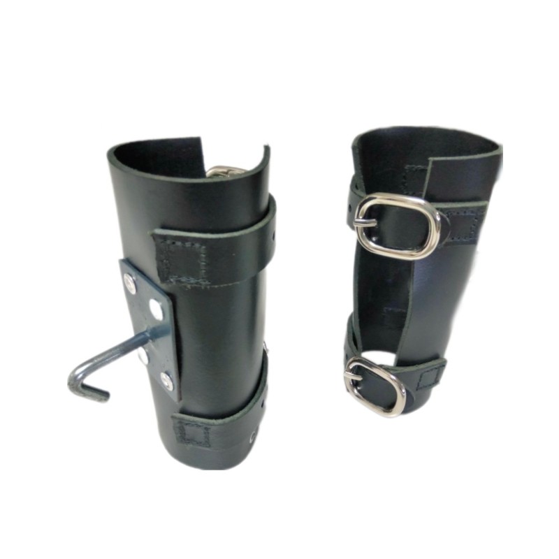 Pieza de cuero con alcayata de pincho para porta estandarte 260